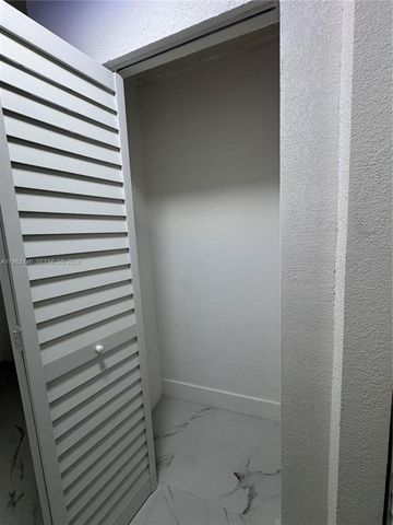 20819 NW 41st Ave Rd, Miami Gardens, FL 33055