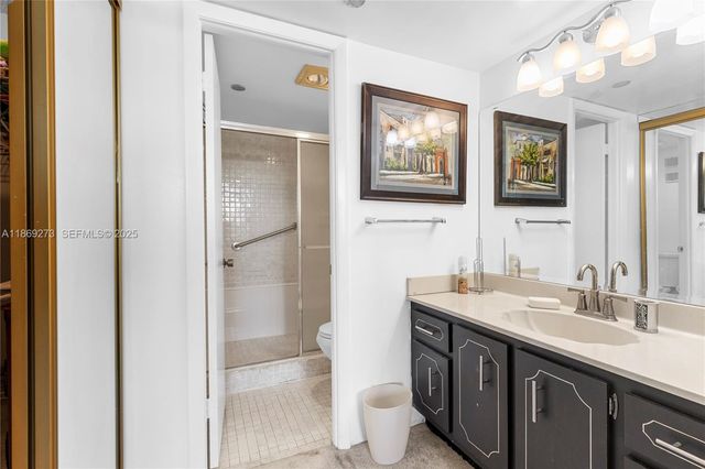 1000 Saint Charles Place 319, Pembroke Pines, FL 33026