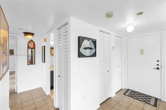 1000 Saint Charles Place 319, Pembroke Pines, FL 33026