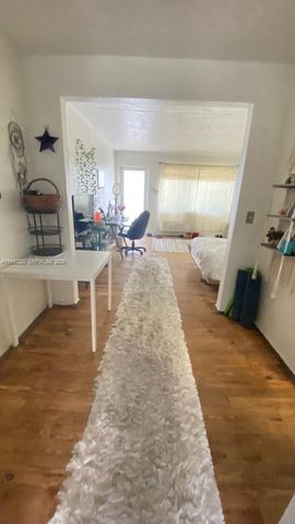 7440 Byron Ave 12B, Miami Beach, FL 33141