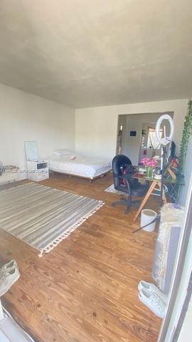 7440 Byron Ave 12B, Miami Beach, FL 33141