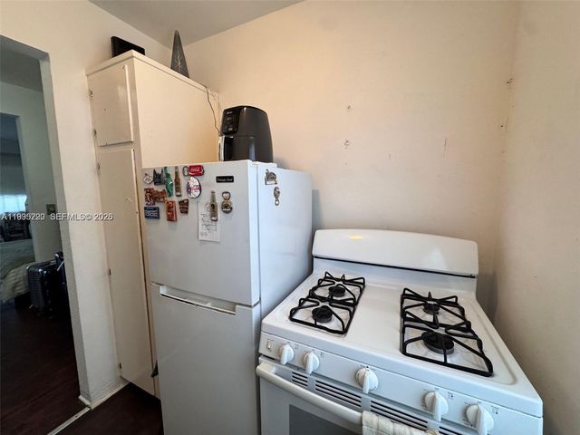 7440 Byron Ave 12B, Miami Beach, FL 33141