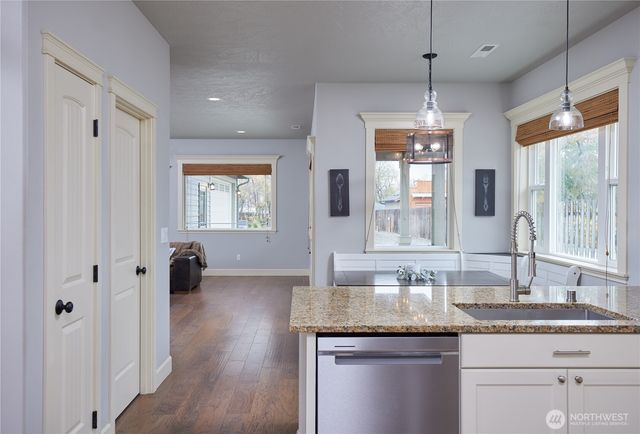 1390 S 3rd Avenue, Walla Walla, WA 99362