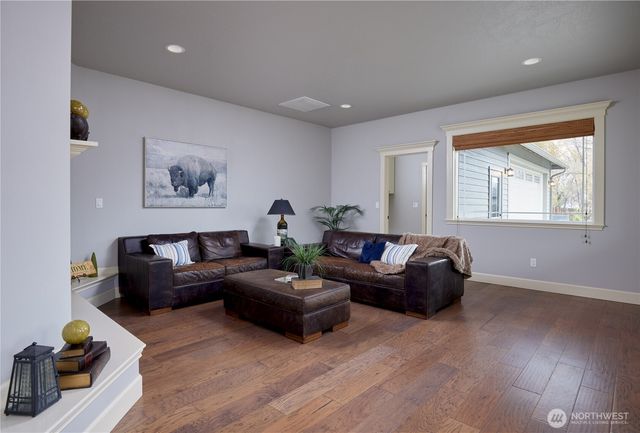 1390 S 3rd Avenue, Walla Walla, WA 99362