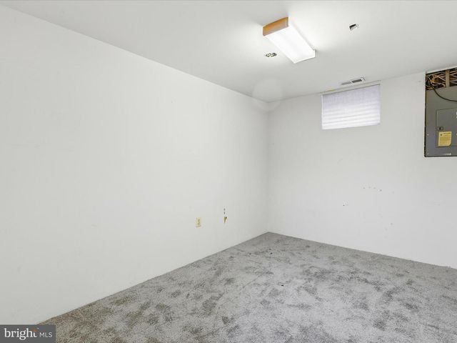 1403 PEARTREE LN, Bowie, MD 20721