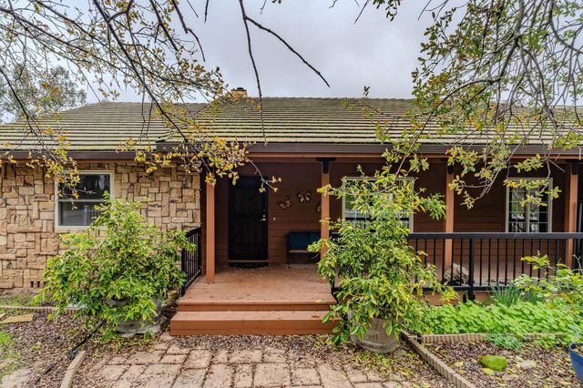 149 S Park Dr, Burson, CA 95252