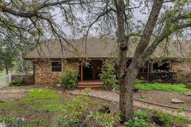 149 S Park Dr, Burson, CA 95252