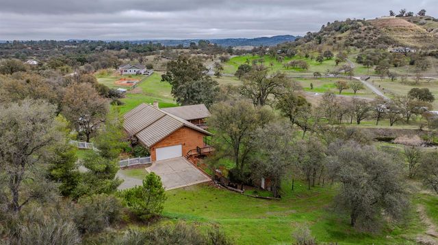 149 S Park Dr, Burson, CA 95252