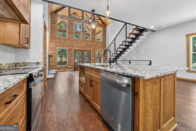 200 W Goldmine Road, Ellijay, GA 30536