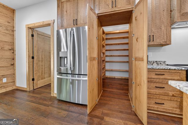 200 W Goldmine Road, Ellijay, GA 30536