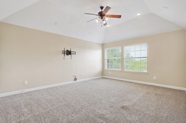 1231 Golf Club Drive, Lantana, TX 76226