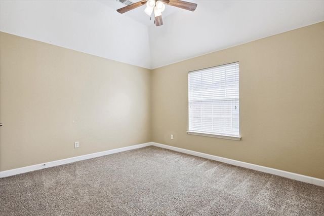 1231 Golf Club Drive, Lantana, TX 76226