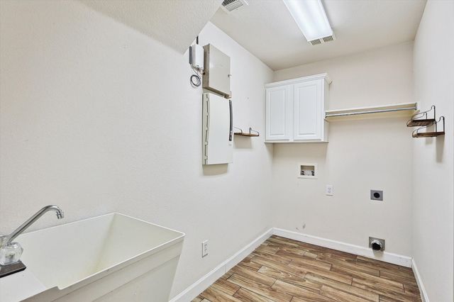 1231 Golf Club Drive, Lantana, TX 76226
