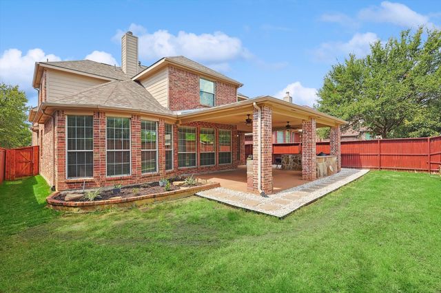 1231 Golf Club Drive, Lantana, TX 76226