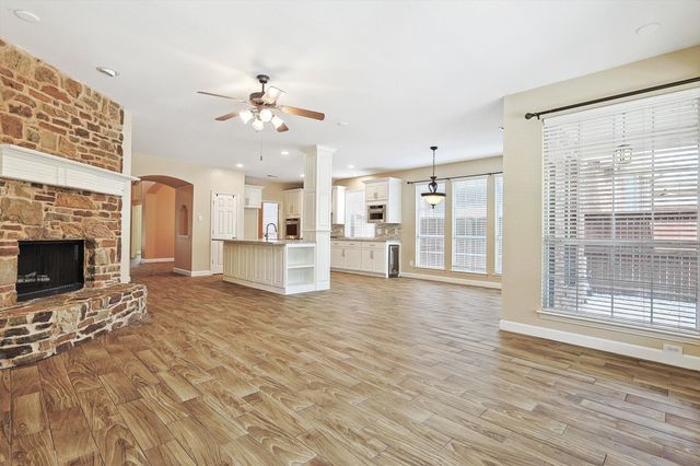 1231 Golf Club Drive, Lantana, TX 76226