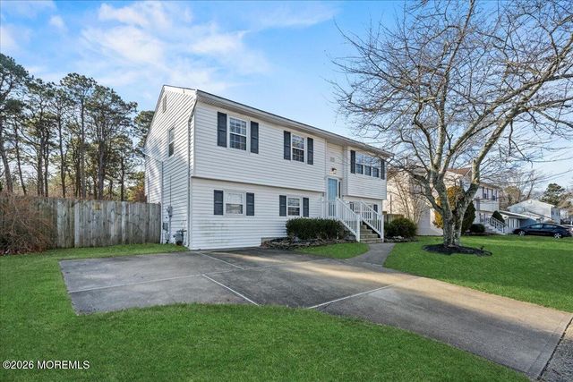 1421 Delaware Avenue, Toms River, NJ 08753