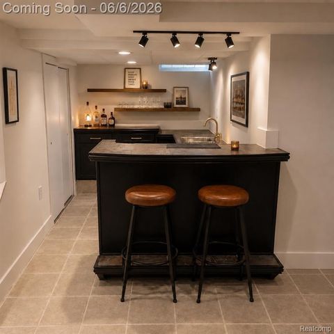 21633 Winshall Street, Saint Clair Shores, MI 48081