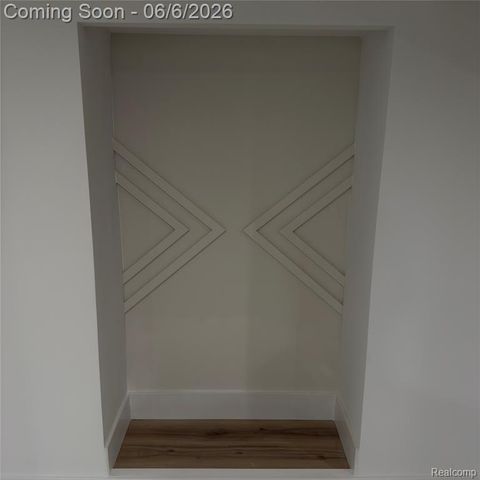 21633 Winshall Street, Saint Clair Shores, MI 48081