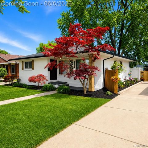 21633 Winshall Street, Saint Clair Shores, MI 48081