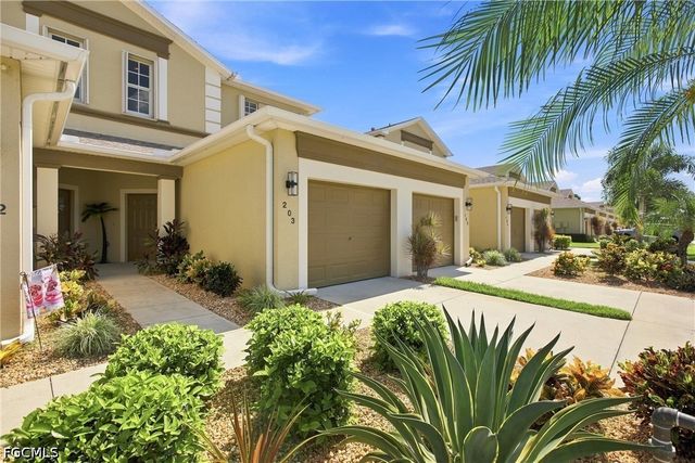 14758 Calusa Palms DR 203, Fort Myers, FL 33919