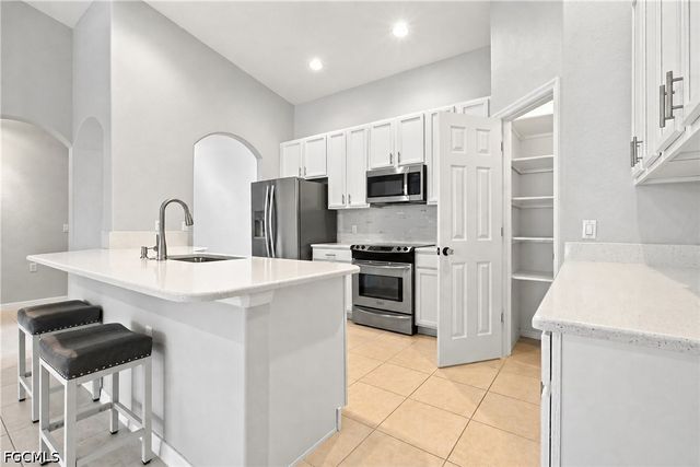 14758 Calusa Palms DR 203, Fort Myers, FL 33919
