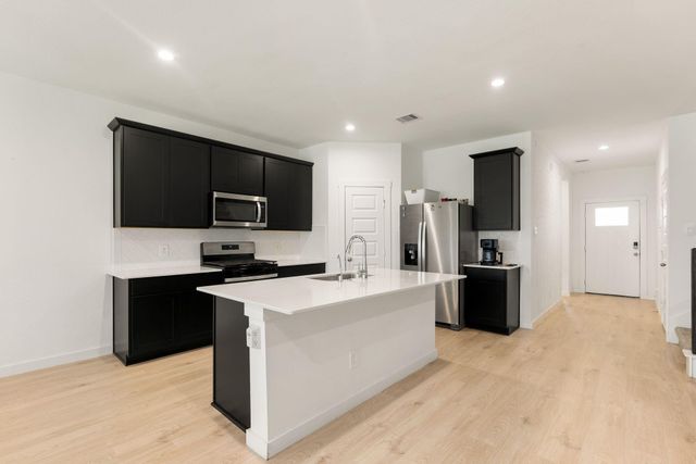 8026 Veneto Green Drive, Richmond, TX 77406