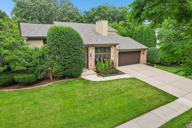 6225 Meyer Road, Woodridge, IL 60517