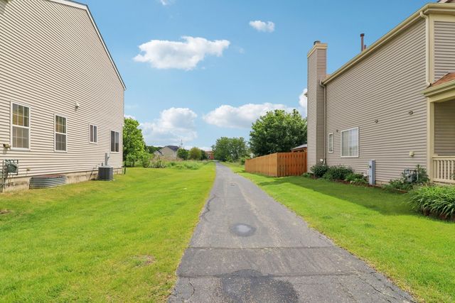 786 S Winchester Drive, Round Lake, IL 60073