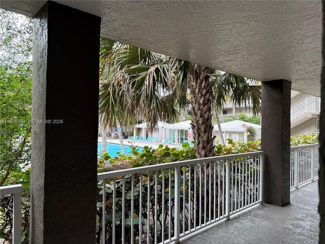 915 NW 1st Ave LP0105, Miami, FL 33136