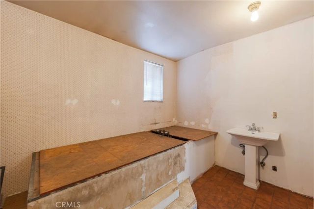 1324 E Maplegrove, West Covina, CA 91792