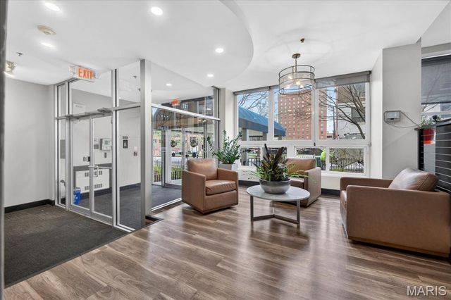 210 N 17th Street 706, St Louis, MO 63103