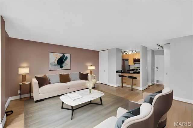 210 N 17th Street 706, St Louis, MO 63103