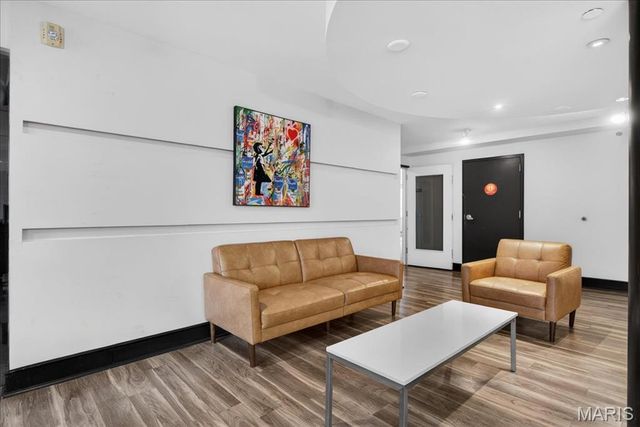 210 N 17th Street 706, St Louis, MO 63103