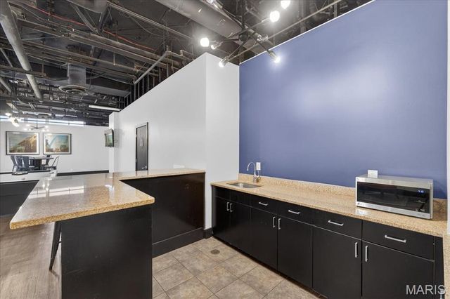 210 N 17th Street 706, St Louis, MO 63103