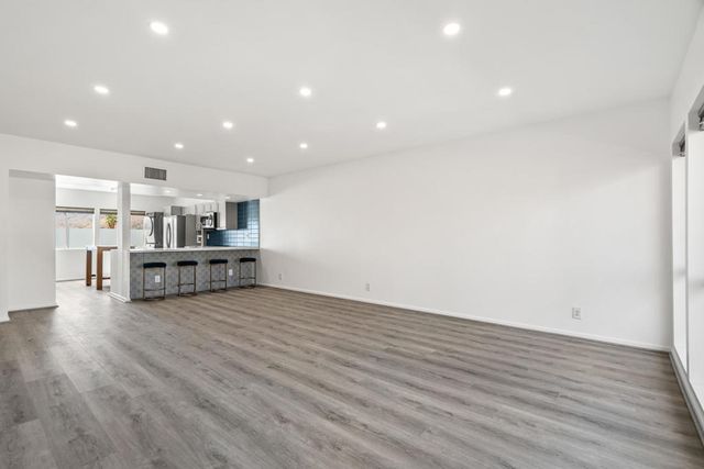 277 E Alejo Road 219, Palm Springs, CA 92262