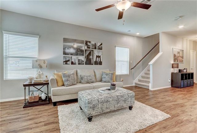 613 Circle WAY, Jarrell, TX 76537