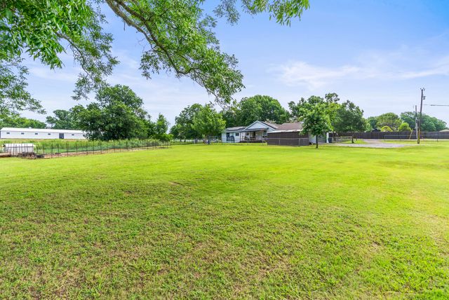 3938 County Road 324, Mckinney, TX 75069