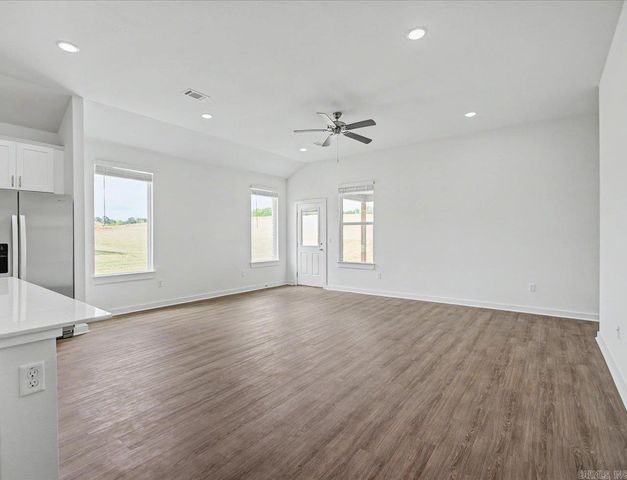 48 Plantation Drive, Mayflower, AR 72106