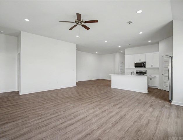 48 Plantation Drive, Mayflower, AR 72106