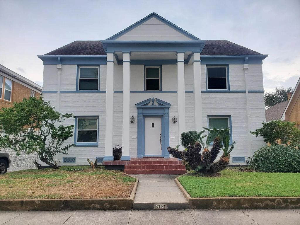 4309 Ursuline Street, Galveston, TX 77550