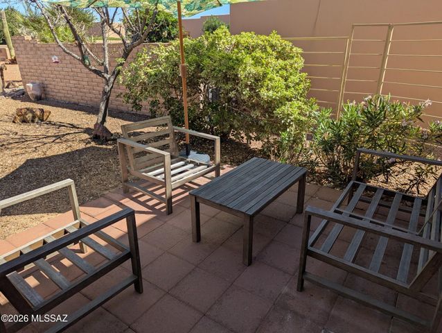 840 W Via Rio Fuerte, Green Valley, AZ 85614