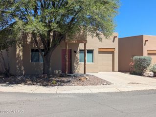 840 W Via Rio Fuerte, Green Valley, AZ 85614