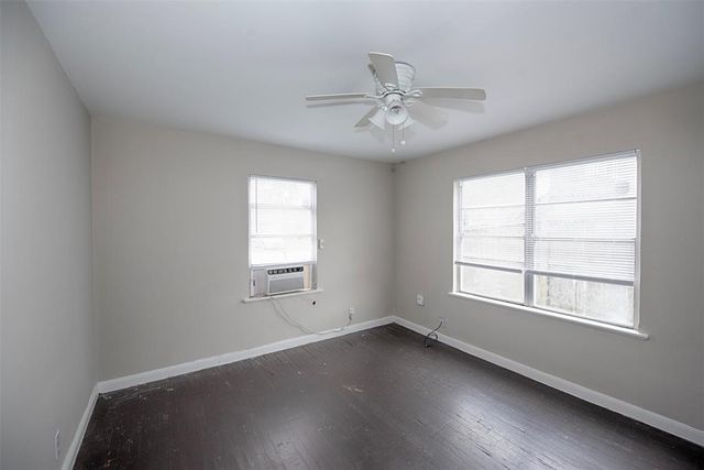 1211 1st Avenue N, Texas City, TX 77590