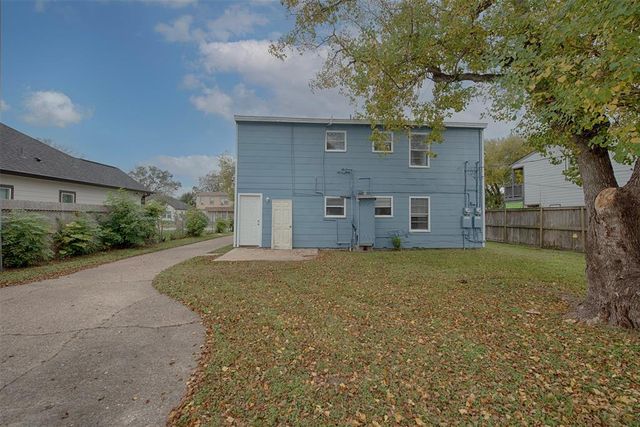 1211 1st Avenue N, Texas City, TX 77590