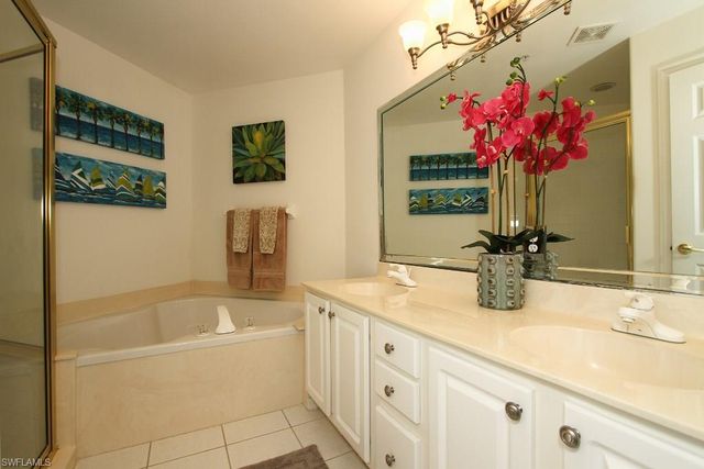 2150 Arielle DR 506, Naples, FL 34109