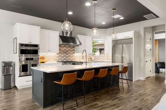 443 Two Creeks LN, Austin, TX 78737