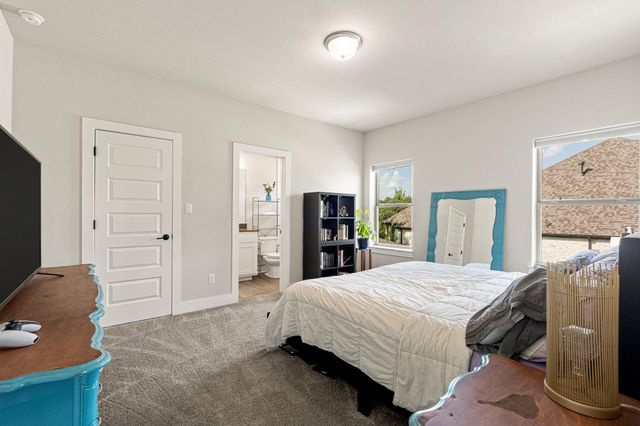 443 Two Creeks LN, Austin, TX 78737