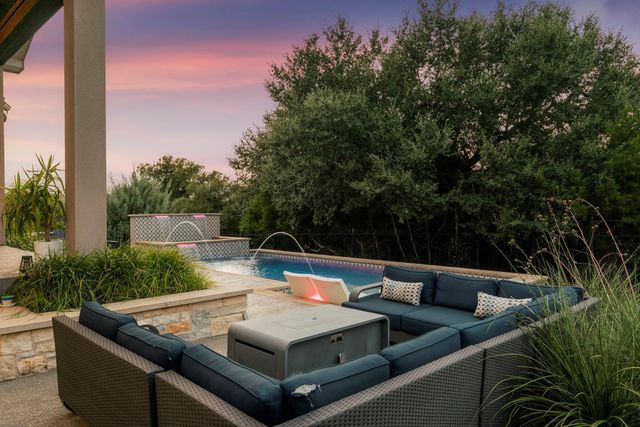 443 Two Creeks LN, Austin, TX 78737