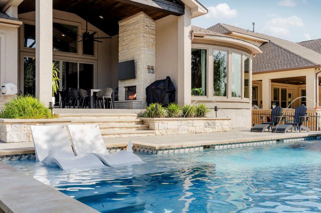 443 Two Creeks LN, Austin, TX 78737