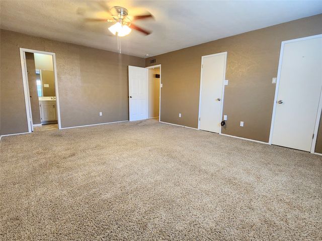 5244 Pruitt Drive, The Colony, TX 75056